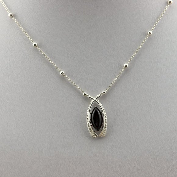 Sterling silver necklace with natural Baltic amber - Picture 4 of 11